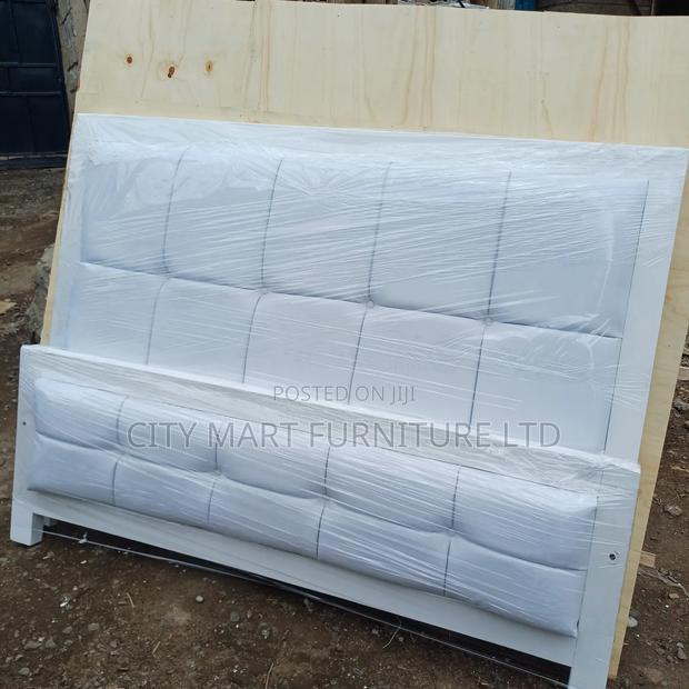 Timeless Modern Mocket Bed on Offer!!