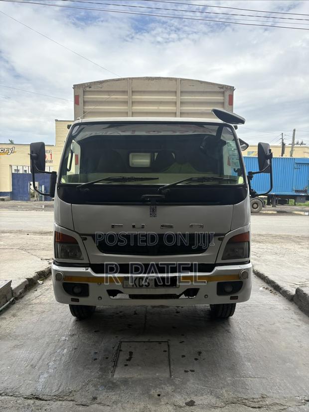 Mitsubishi Fuso Fiv1 - thumbnail 8