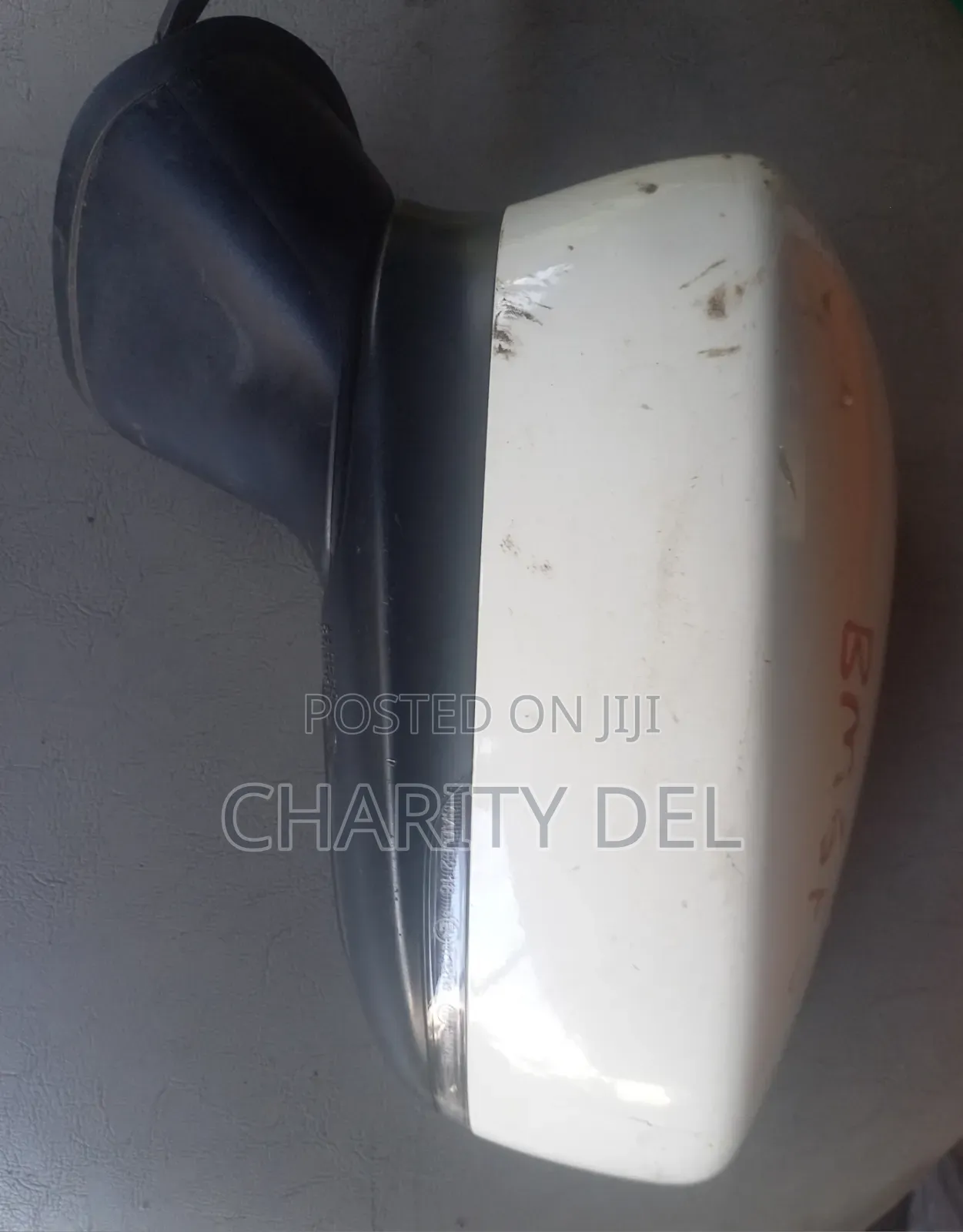 Mazda Axella 2018 Side Mirror