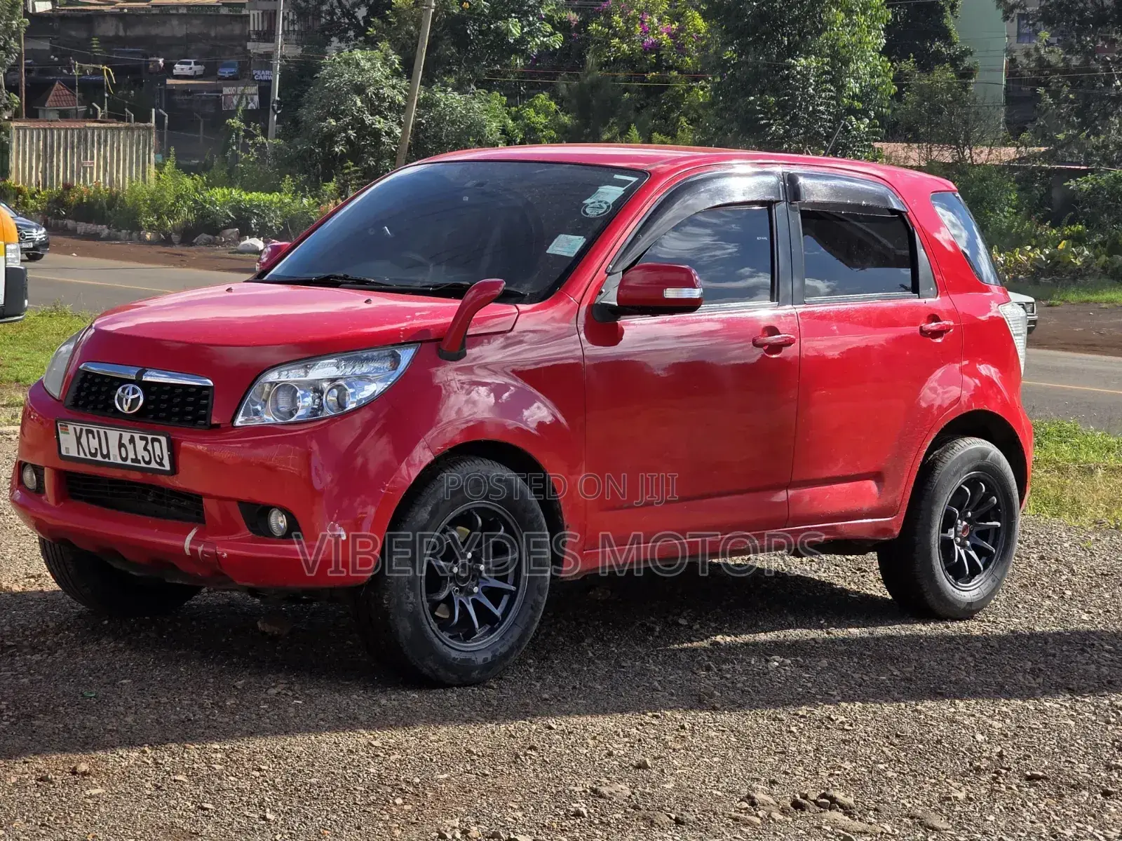 Toyota Rush 2013 Red