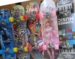 Skateboard – Strong Grip Tape Rubber Wide Wheels