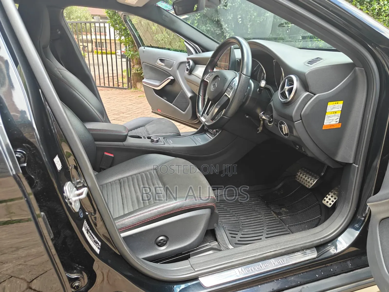 Mercedes-Benz GLA-Class 2016 Black
