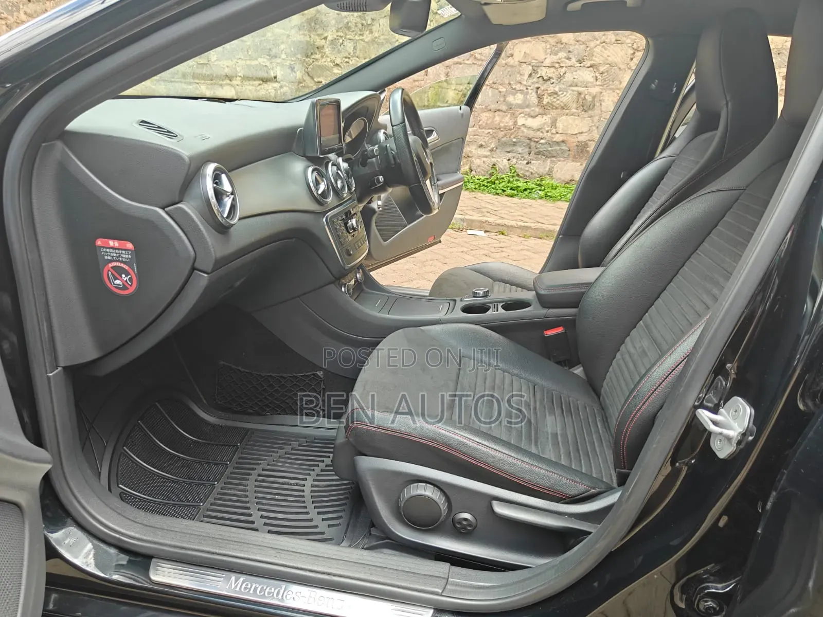 Mercedes-Benz GLA-Class 2016 Black