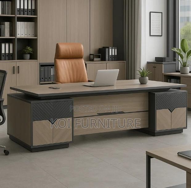 Office Desk; Pentagone 2.4 Meters Executive Presidential Desk