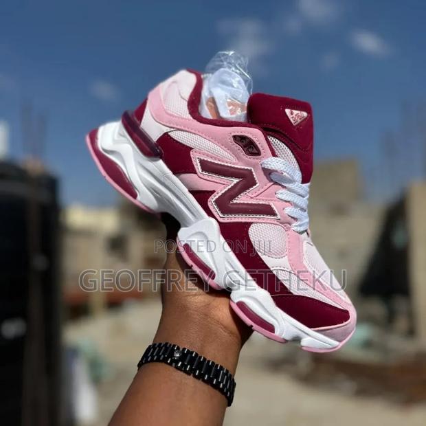 New Balance 9060 *Fuchsia Pink* - thumbnail 4