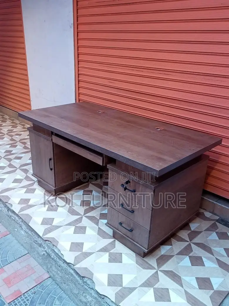 Office Desk; 1.4 Meters Duterte Executive Home Office Working Desks