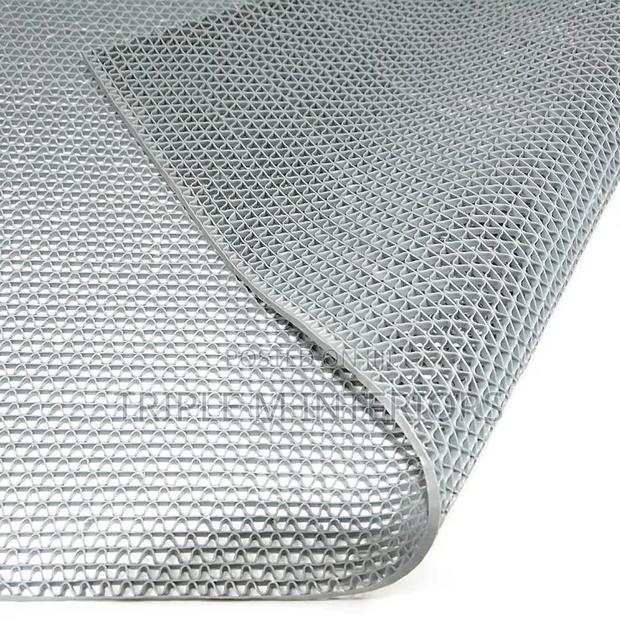 Wetzone Anti-Slip S Rubber Mat - main view
