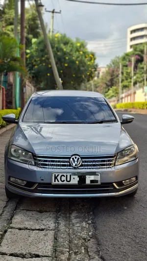 Volkswagen Passat 1.8 Sport Sedan 2012 Blue
