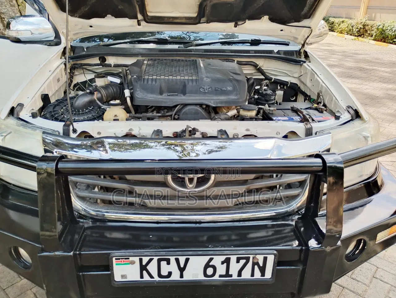Toyota Hilux 2013 White