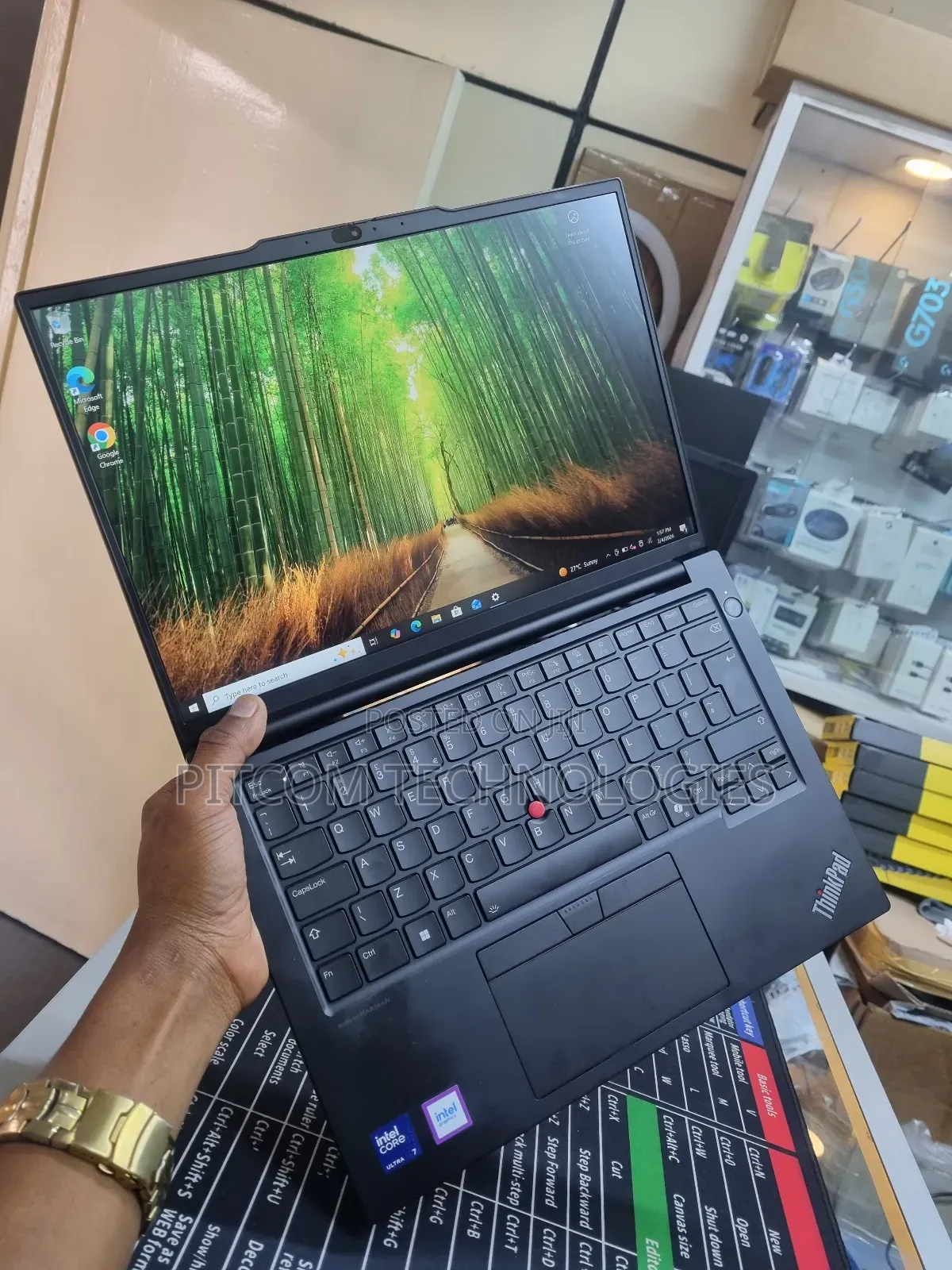 Laptop Lenovo ThinkPad E14 Gen 6 1GB Intel Core Ultra 7 SSD 512GB