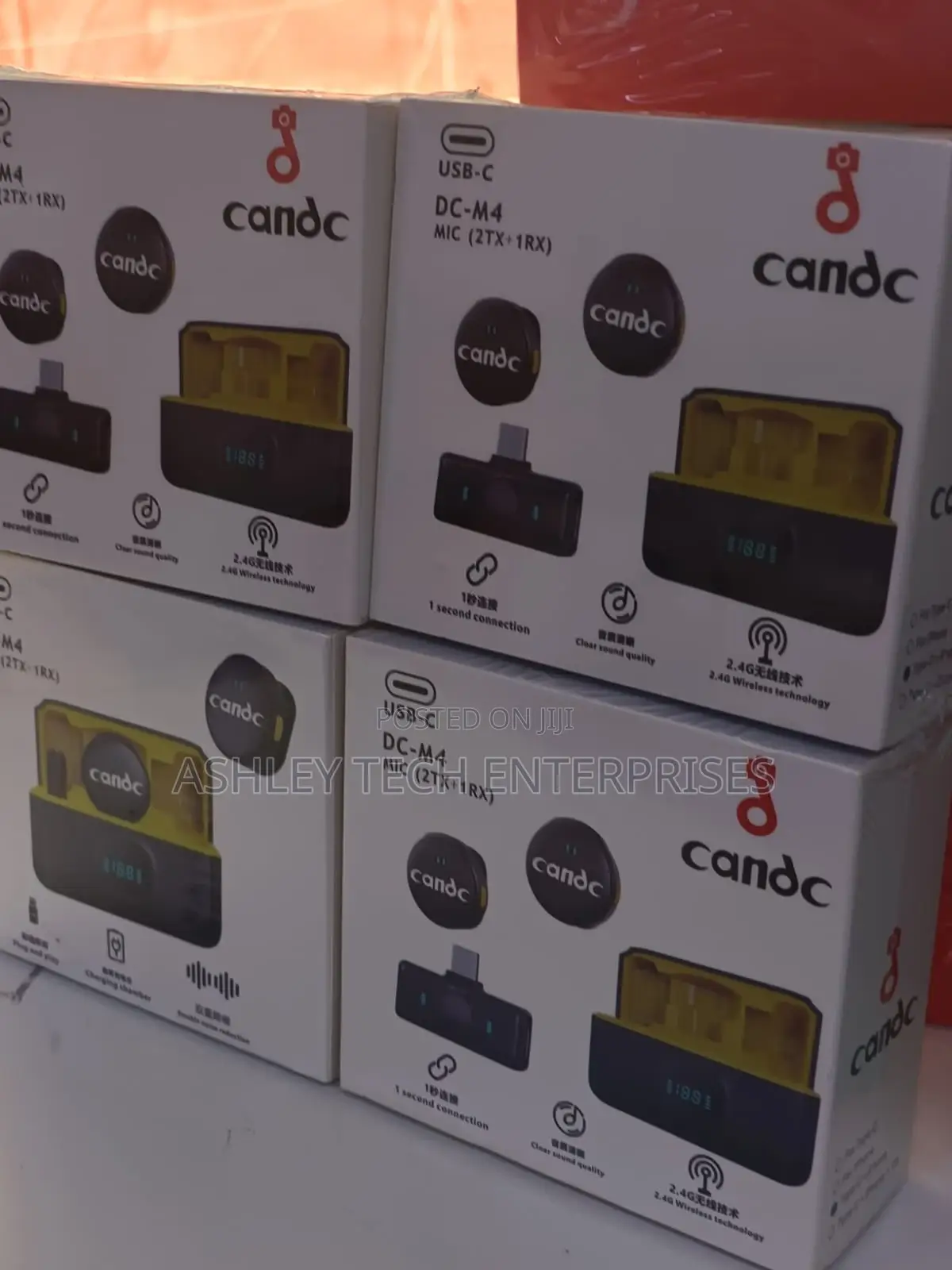 C C M4 Dual Wireless Microphone – Studio Quality Sound on the Go
