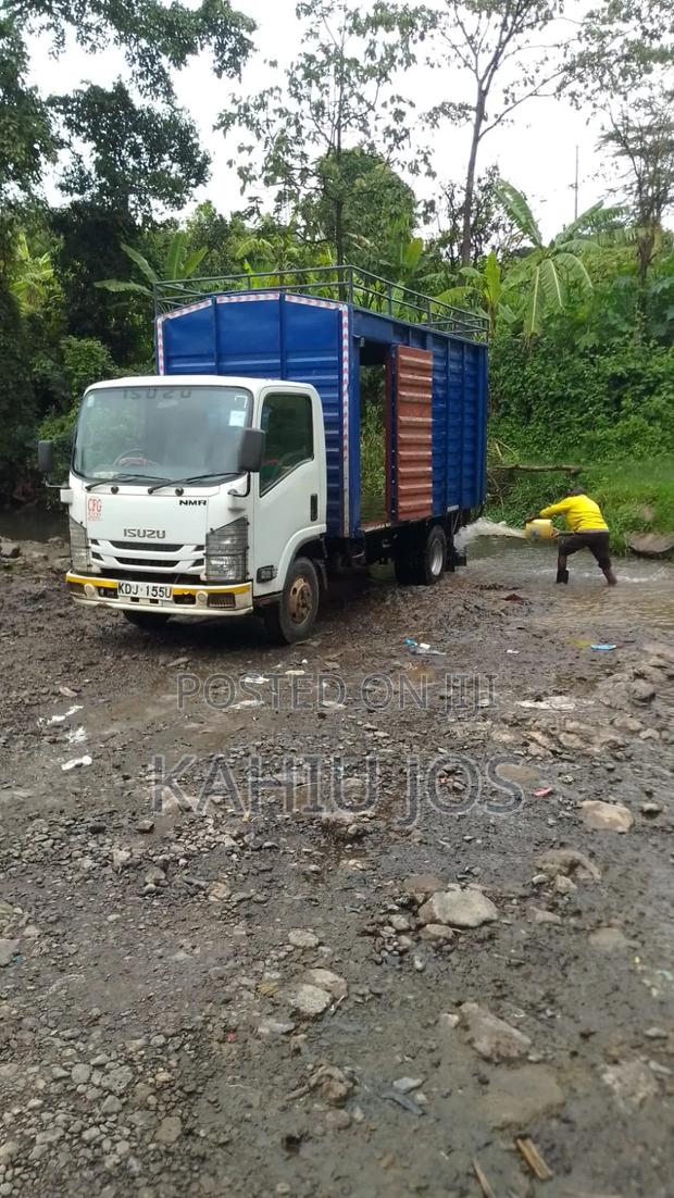 Isuzu NMR Closed Body - thumbnail 4