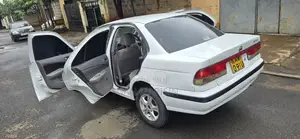 Nissan Sunny 1999 White
