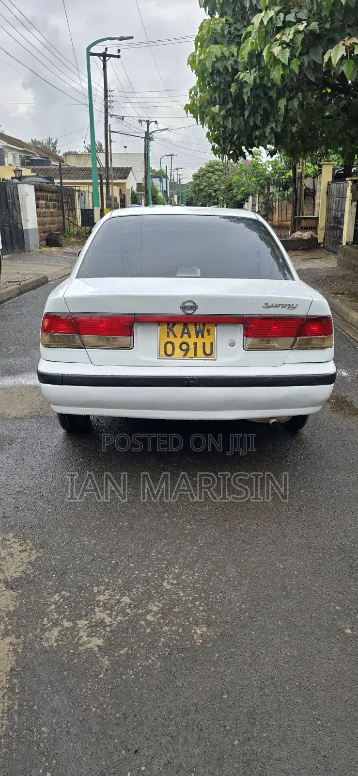 Nissan Sunny 1999 White