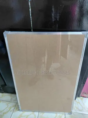 Brown Quality Pushpin Noticeboard