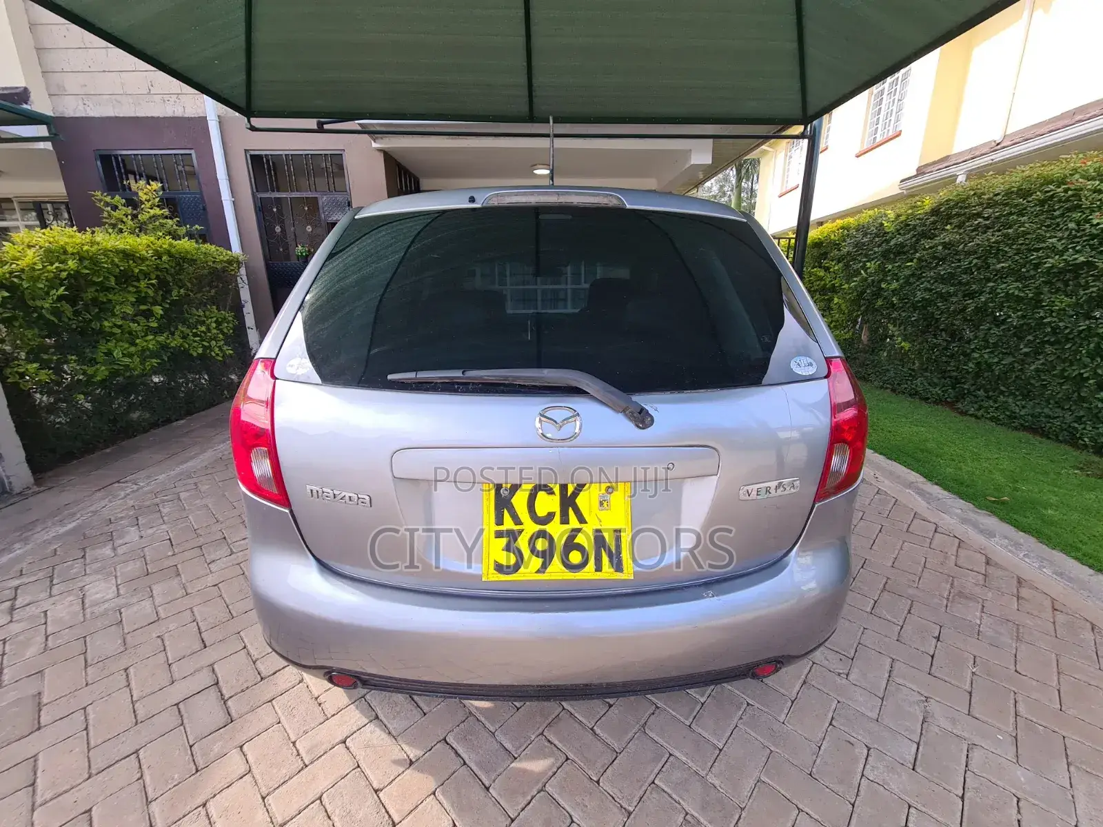 Mazda Verisa 2009 Silver
