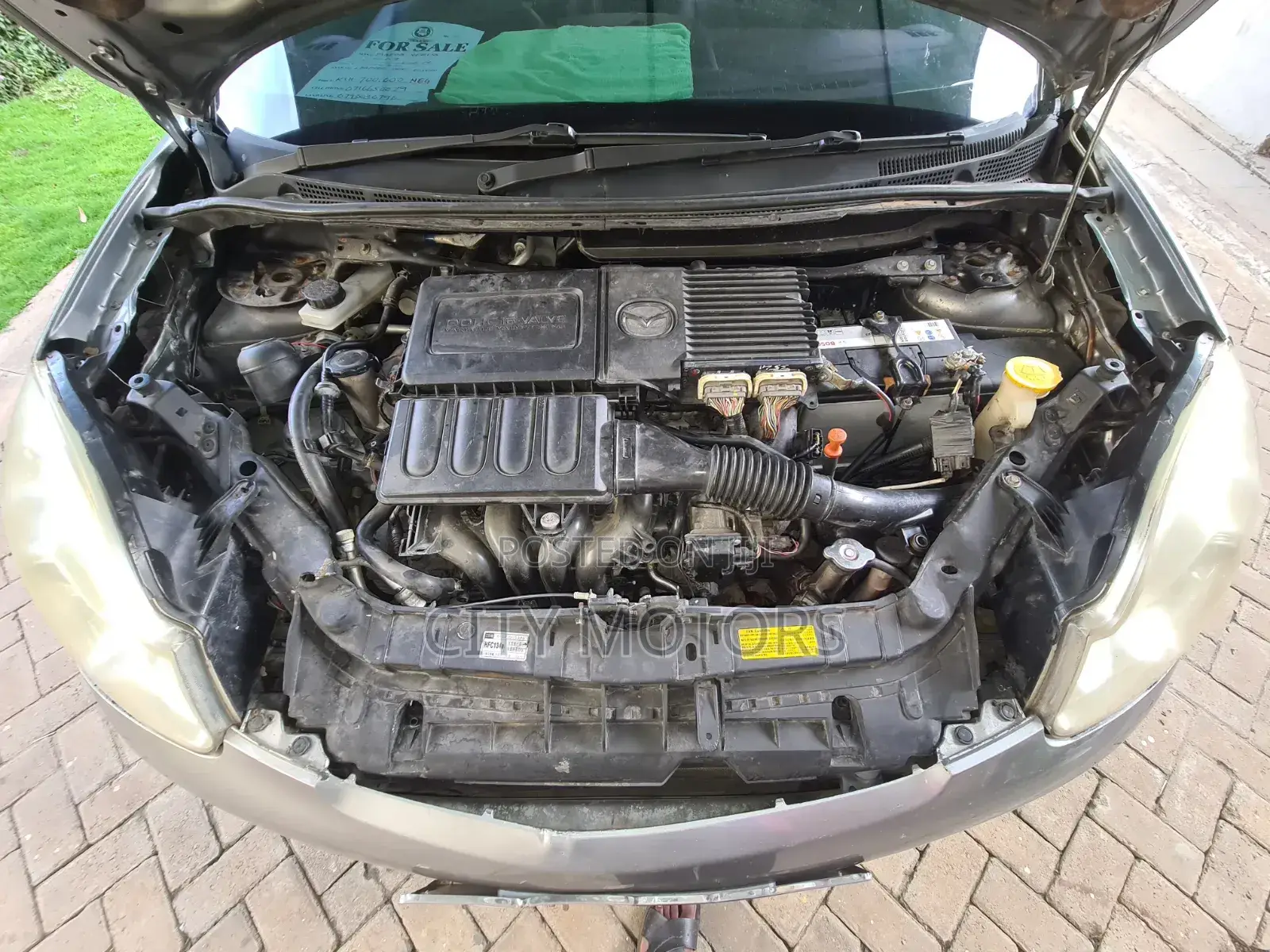 Mazda Verisa 2009 Silver