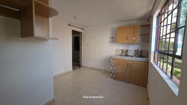 1bdrm Bedsitter in 87_Junction, Kinoo for rent