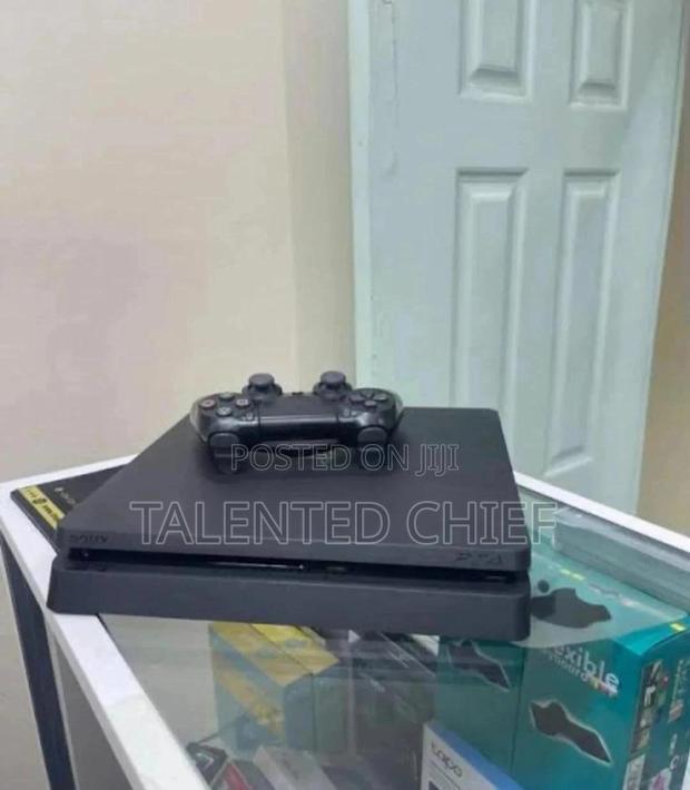 Ps4 Console
