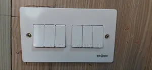 6 Gang Switch