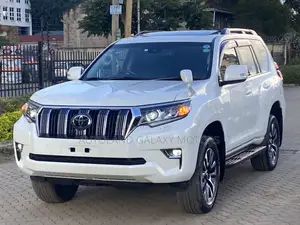 Toyota Land Cruiser Prado 2.7 2022 White