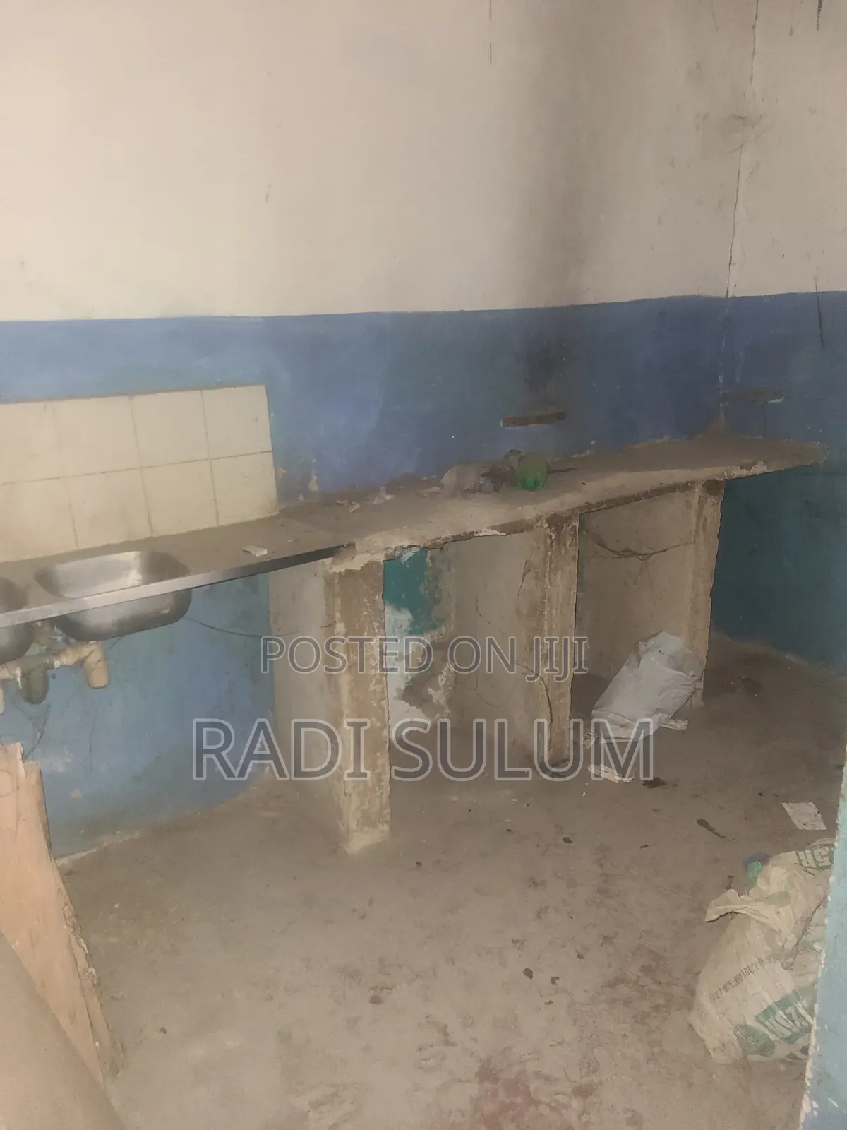 6bdrm House in Mwandoni, Mshomoroni for sale