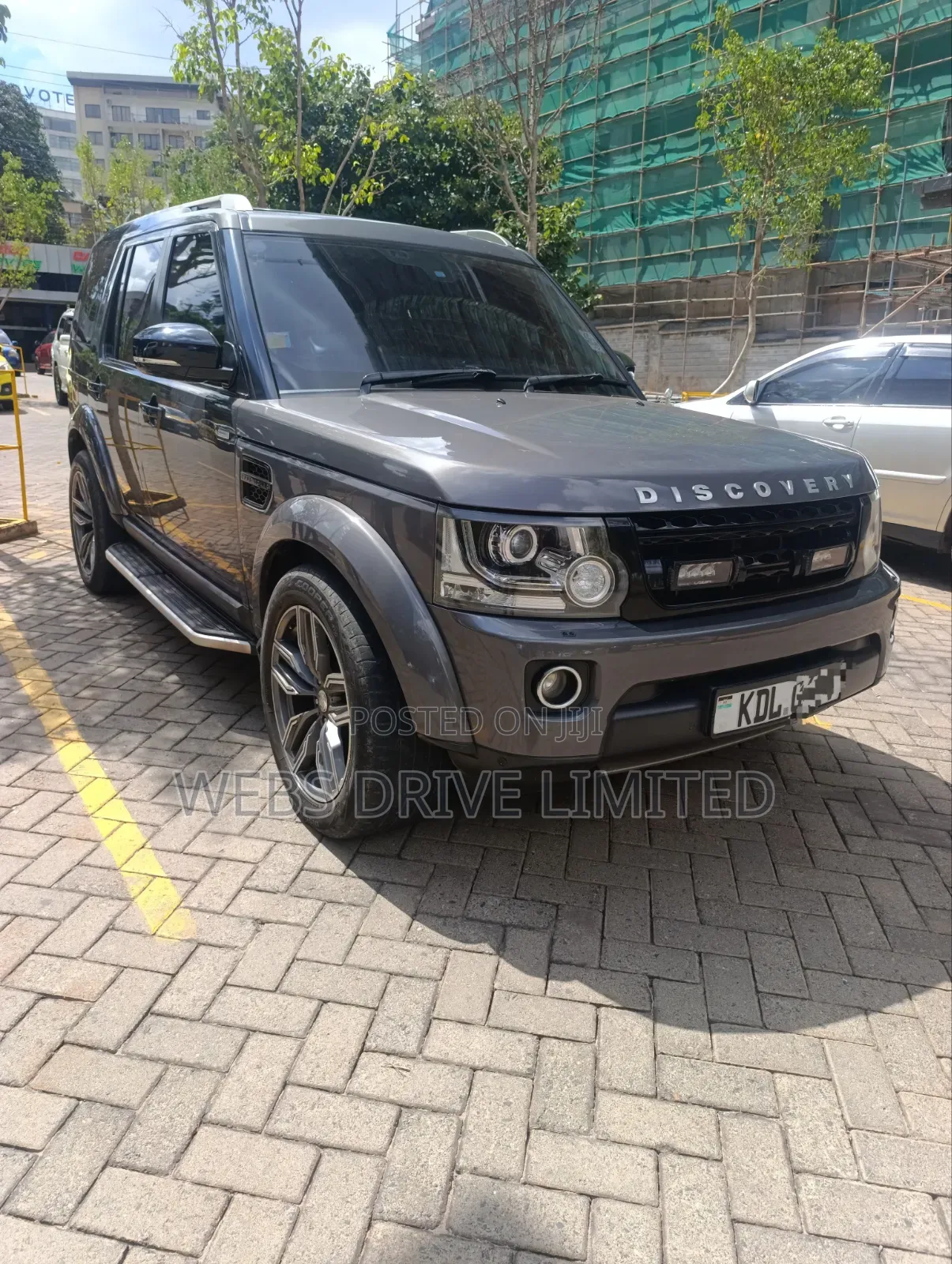 Land Rover Discovery 2016 Gray