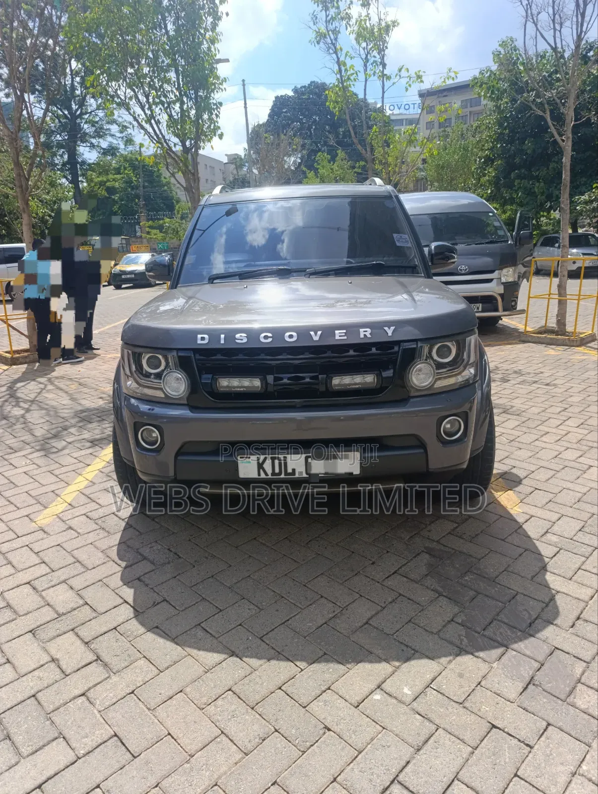 Land Rover Discovery 2016 Gray