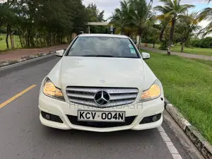 Mercedes-Benz C200 2012 White