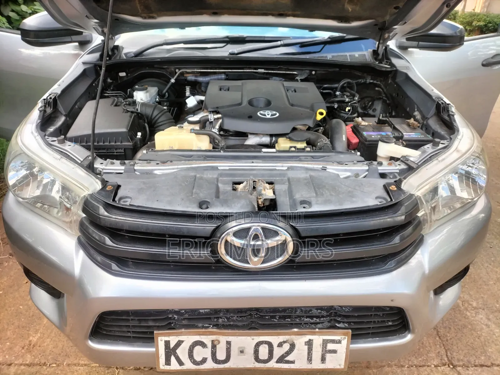 Toyota Hilux 2018 Silver
