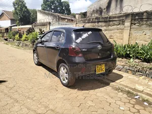 Toyota Vitz 1.5 FWD 5dr 2009 Black