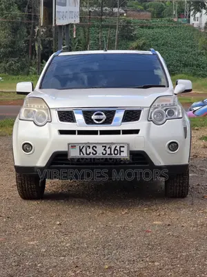 Nissan X-Trail 2012 White