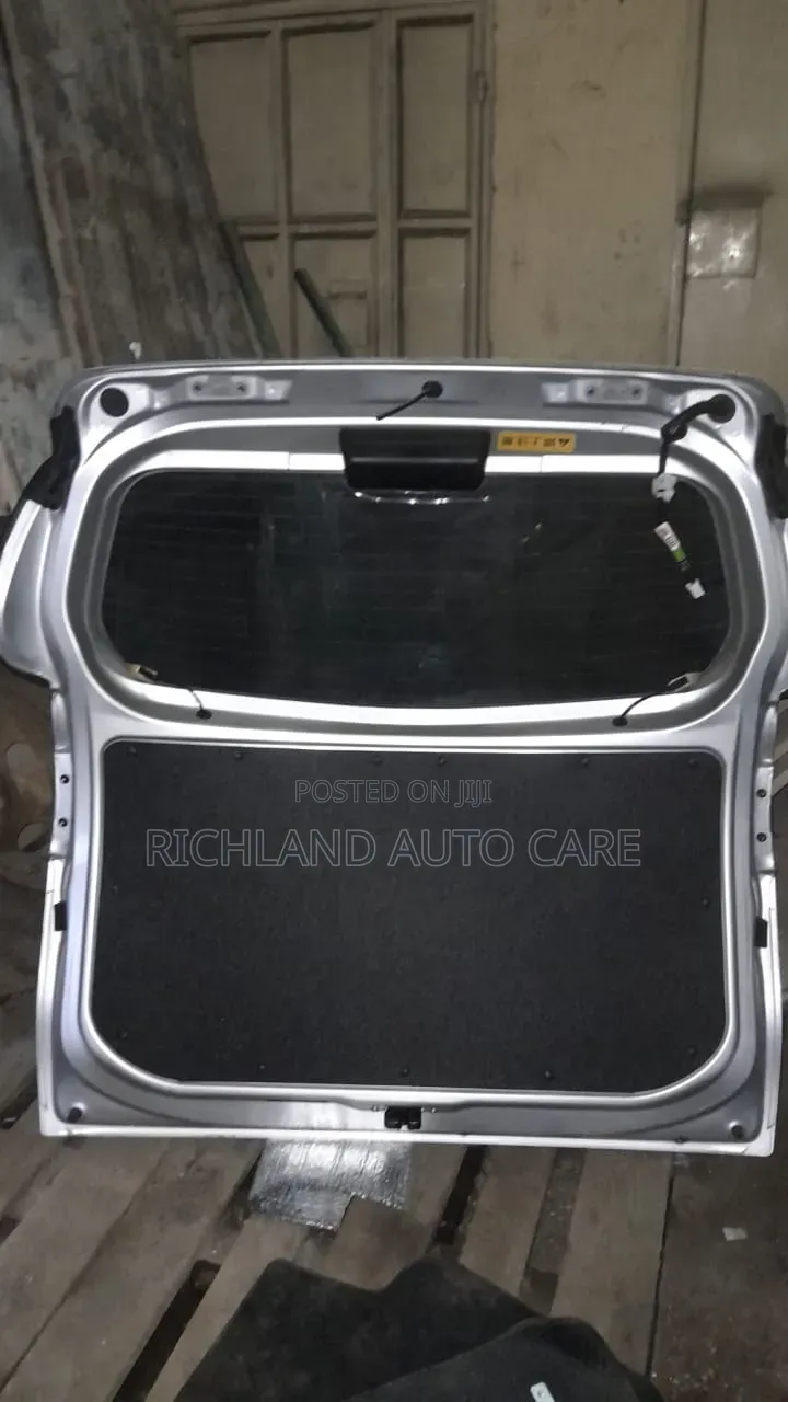 Rear Gate Toyota Sienta Nsp172 G