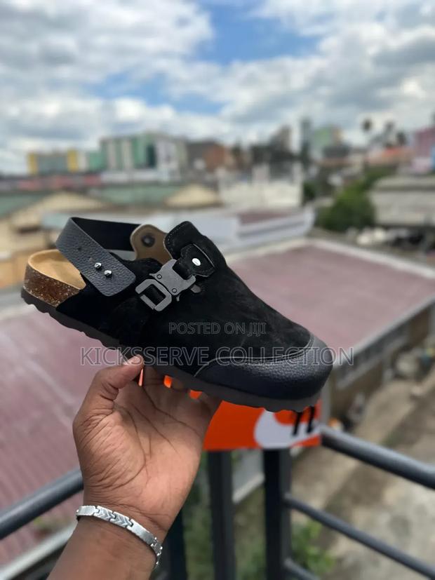 Dior X Birkenstocks - thumbnail 2