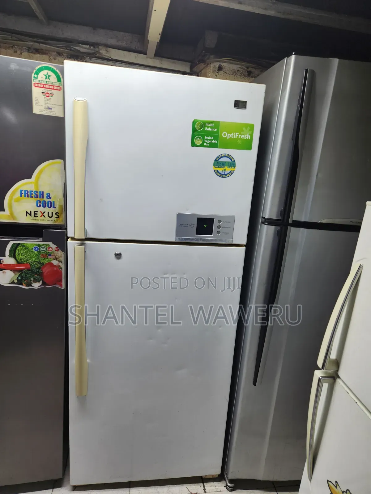 550litres White Fridge