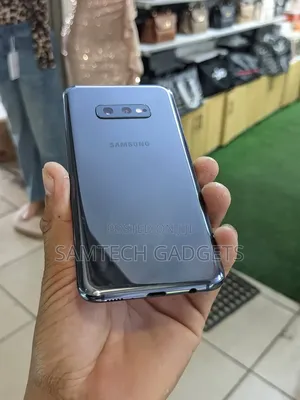 Samsung Galaxy S10e 128 GB Black