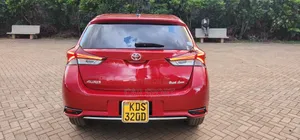 Toyota Auris 2017 Pink