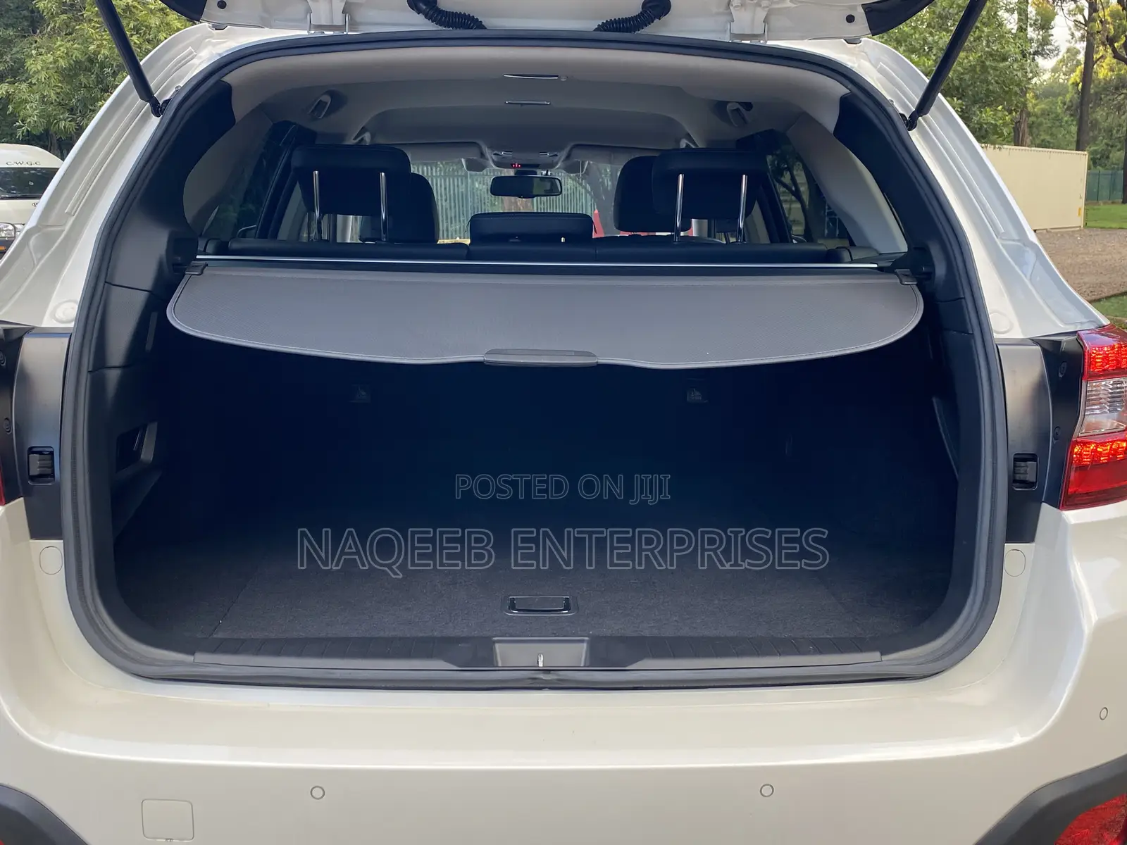 Subaru Outback Premium AWD 2020 White