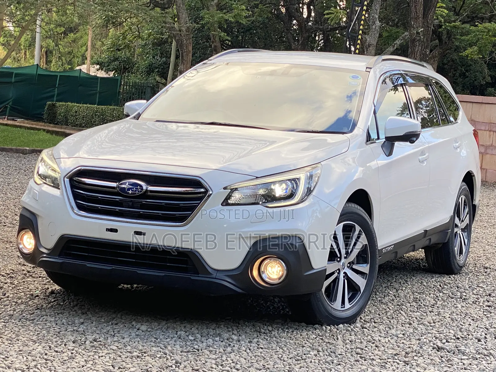 Subaru Outback Premium AWD 2020 White