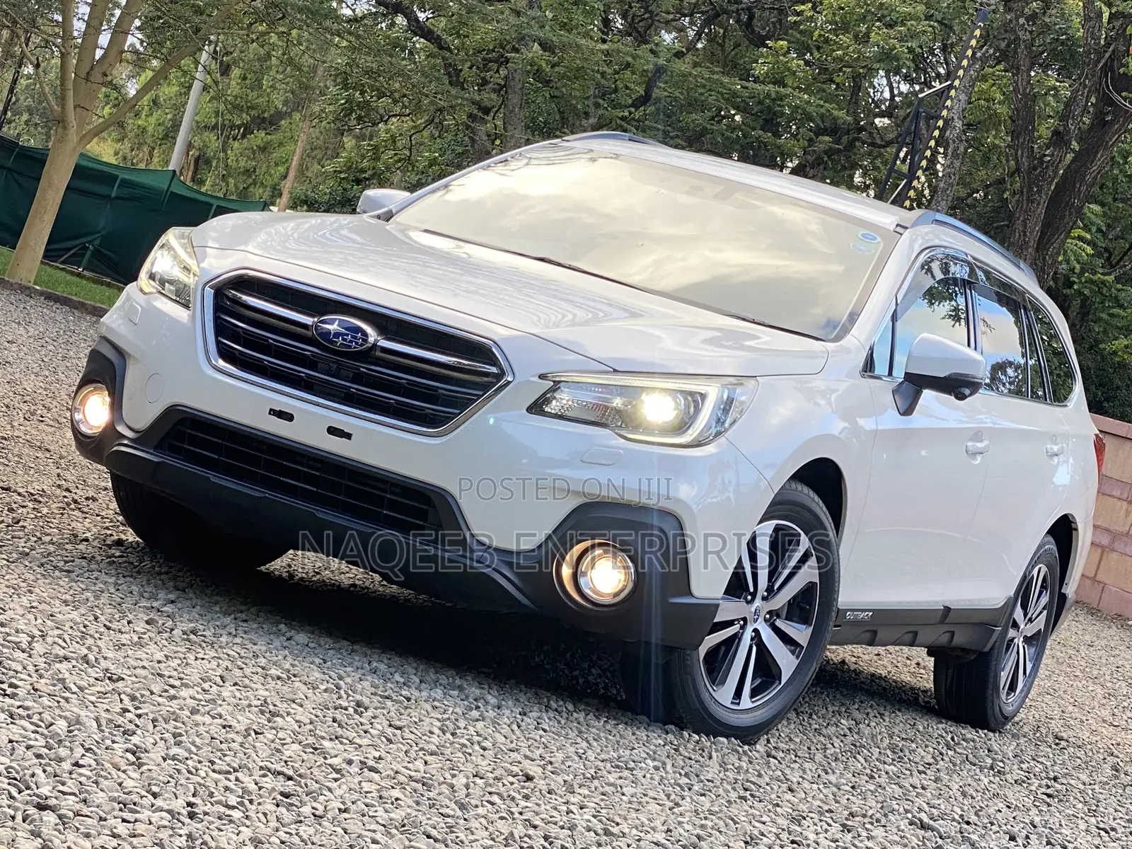 Subaru Outback Premium AWD 2020 White