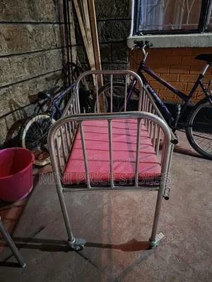Hospital Baby Cot