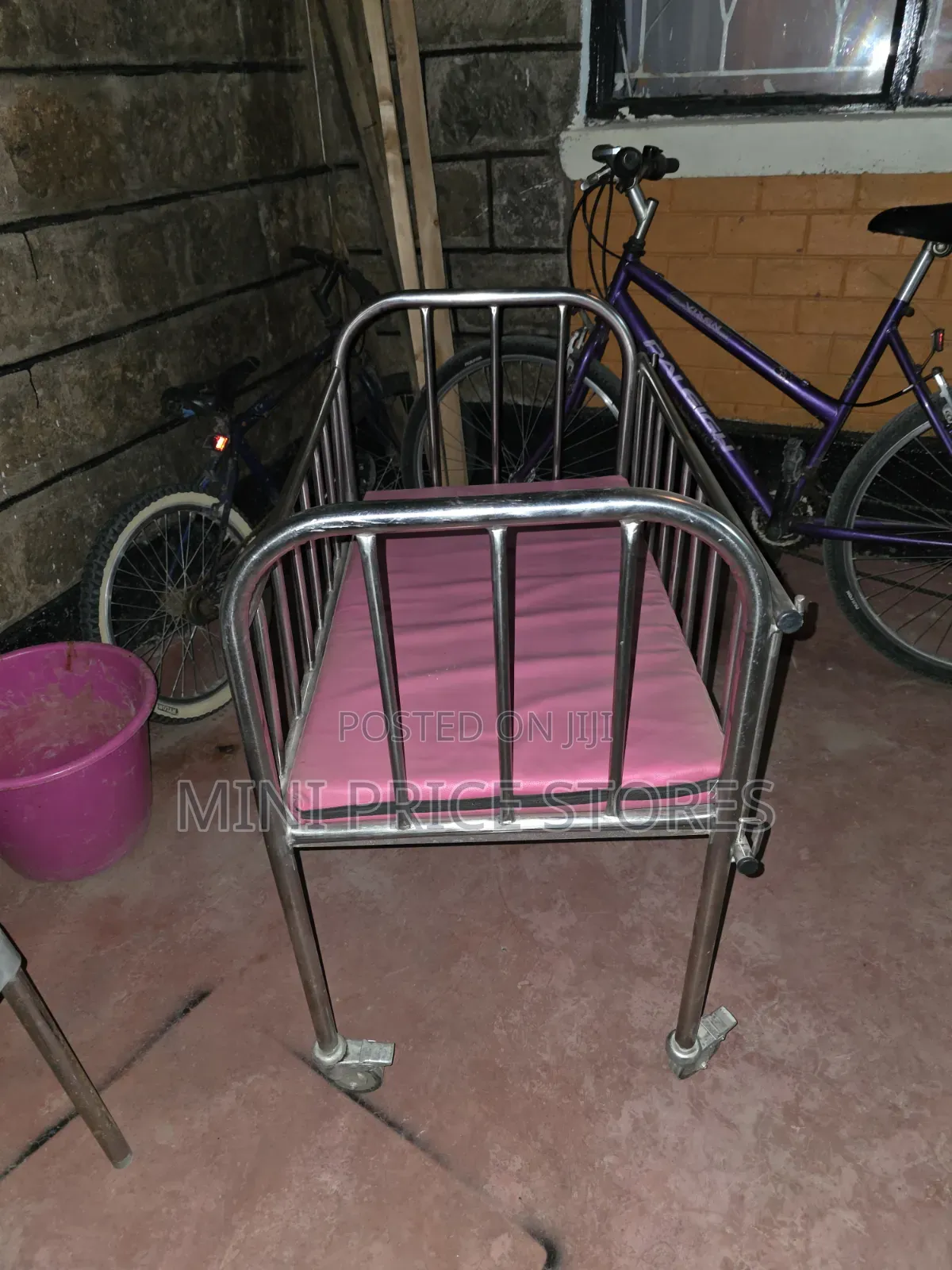 Hospital Baby Cot