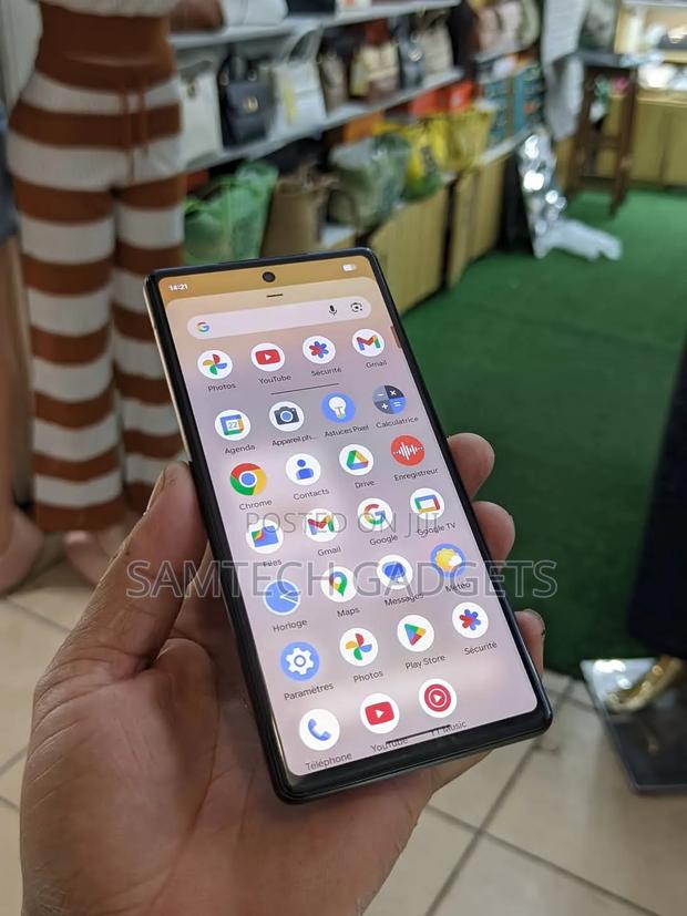 Google Pixel 6a 128 GB Black - thumbnail 2