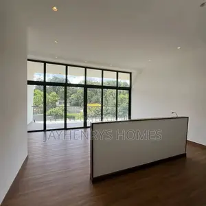 5bdrm House in Nyari for sale