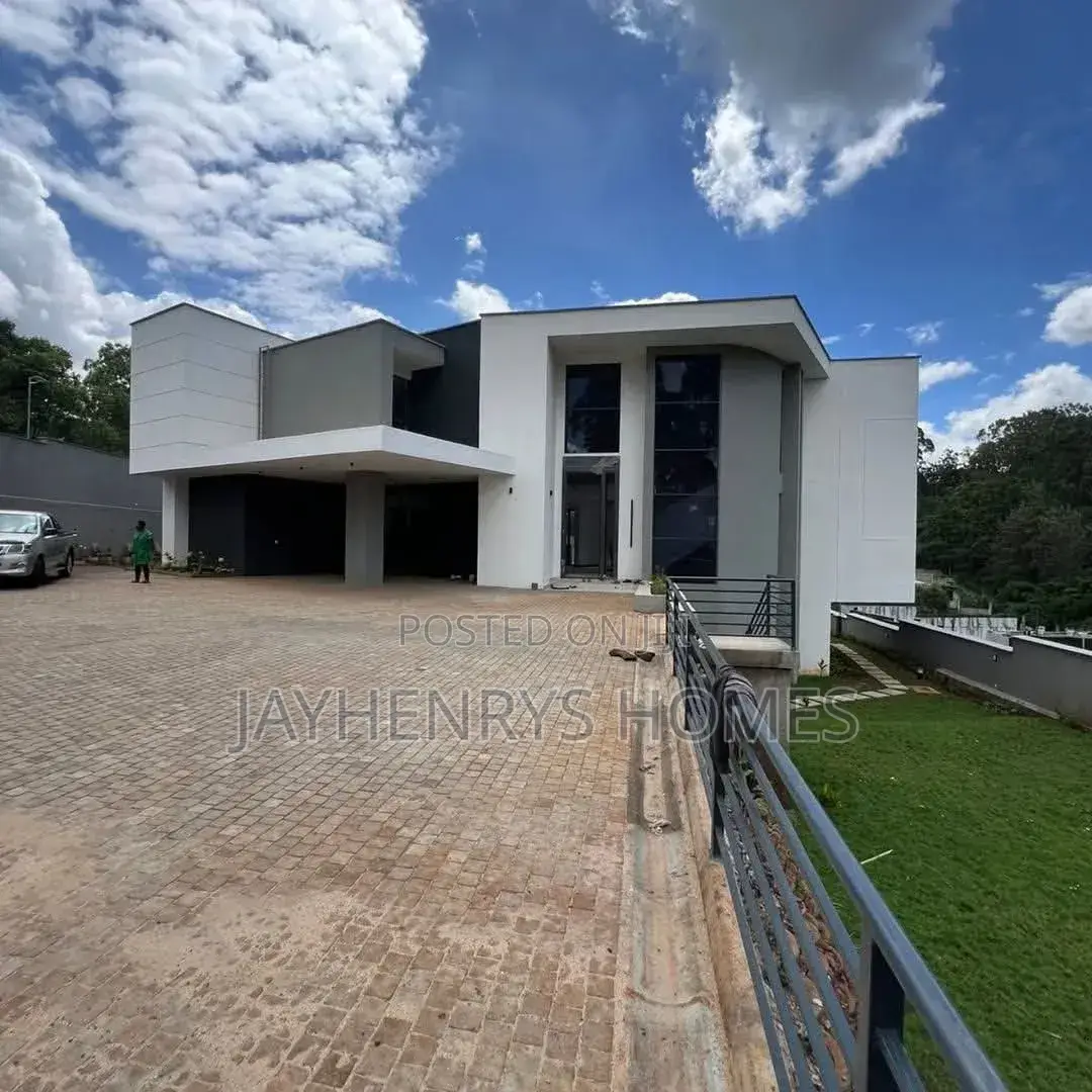5bdrm House in Nyari for sale