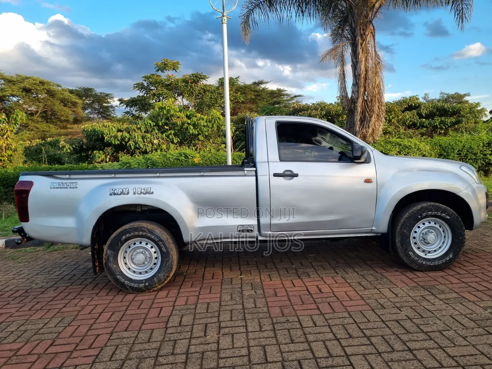 Isuzu D-MAX 2021 Silver