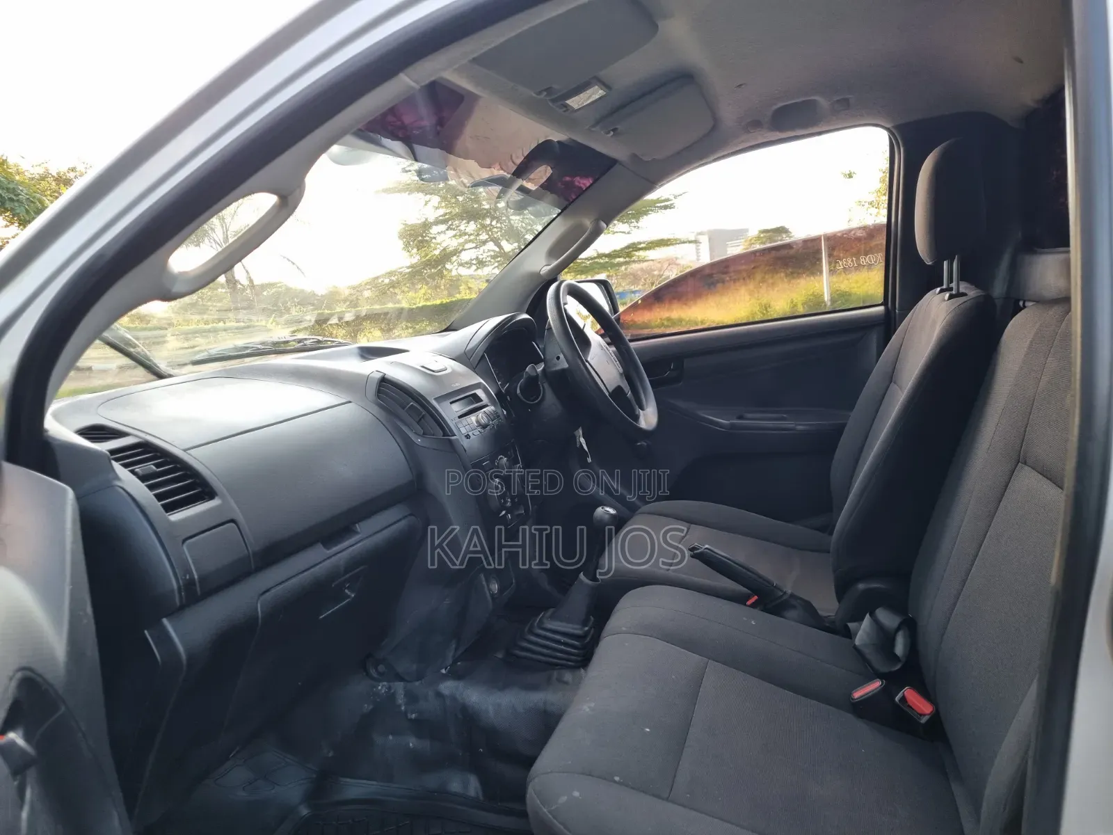 Isuzu D-MAX 2021 Silver