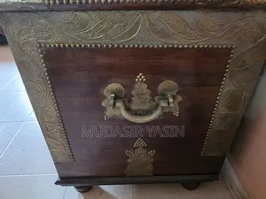Antique Wooden Storage Chest – Handcrafted With Brass Details