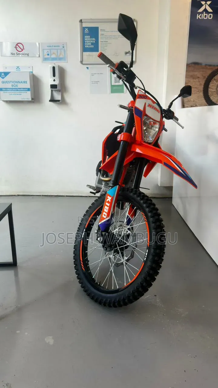 New Kibo 2025 Orange
