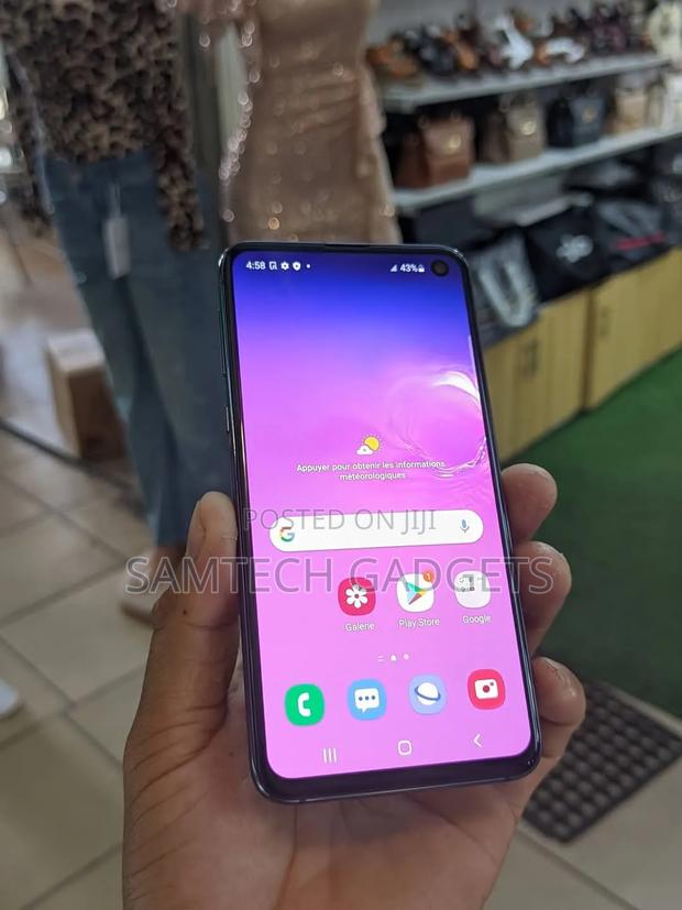 Samsung Galaxy S10e 128 GB Blue - thumbnail 2